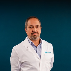 Dr. Álvaro Collao Ramírez